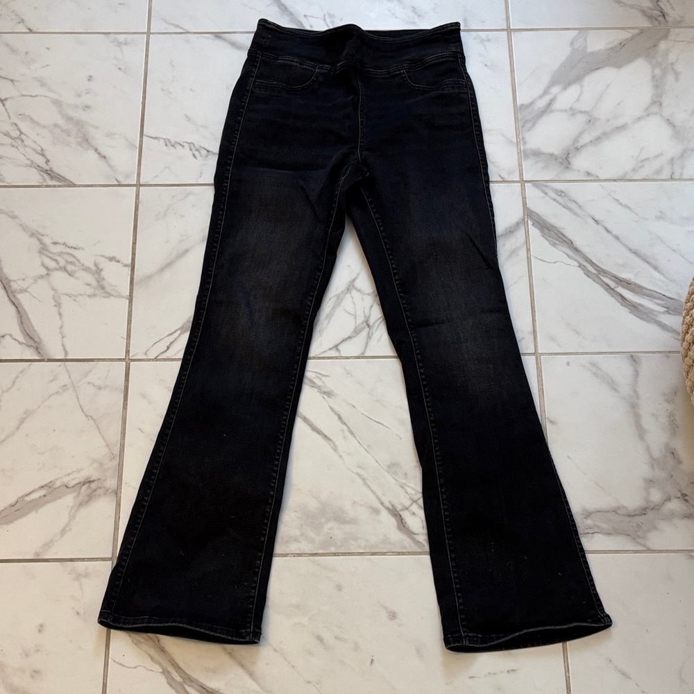 American Eagle boot cut pull on Black Women's Jeans
